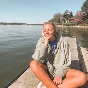 Meet your Posher, Meghan